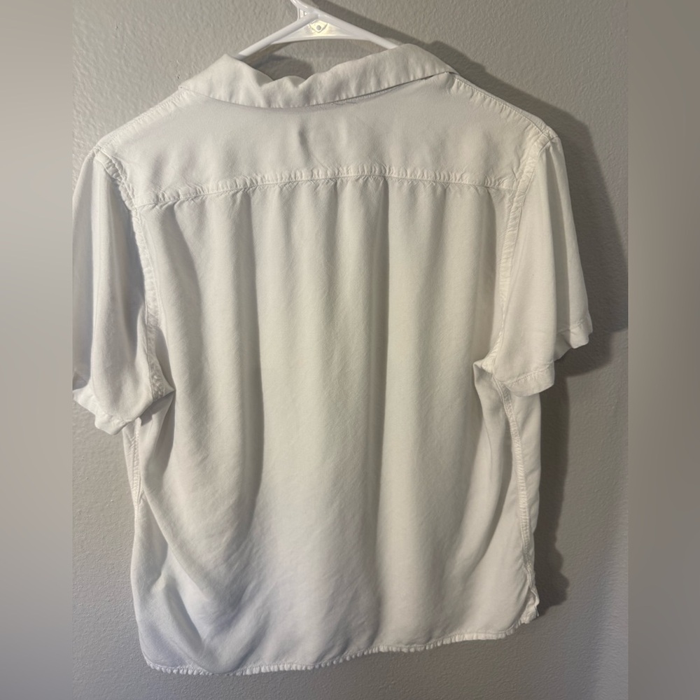 Express Women's Casual White Button Down Shirt - Picture 2 of 4